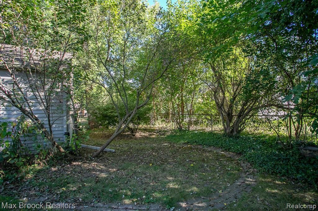 10445 Lincoln Drive, Huntington Woods, MI — Photo 46