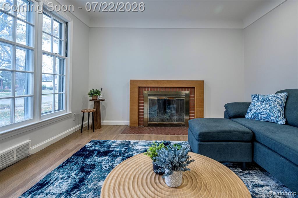 10425 Elgin Avenue, Huntington Woods, MI — Photo 6