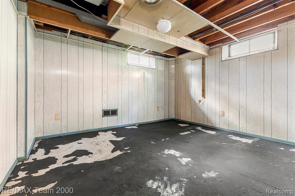 22101 Church Street, Oak Park, MI 48237 — Photo 13