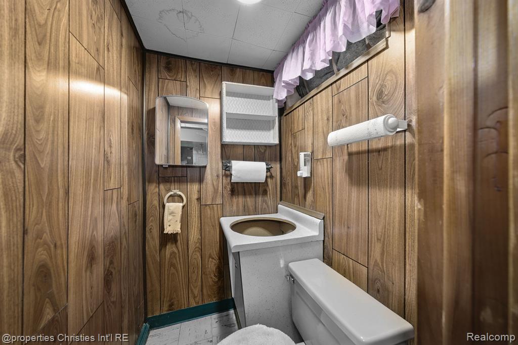 7631 ROBINSON Avenue, Allen Park, MI 48101 — Photo 6