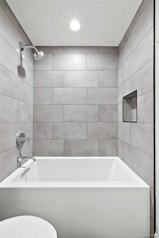 3268 Willis Drive, Oakland, MI, 48306