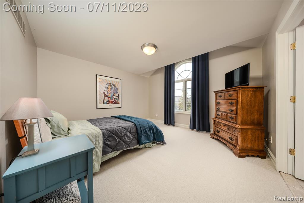 819 Majestic Drive, Rochester Hills, MI 48306 — Photo 22