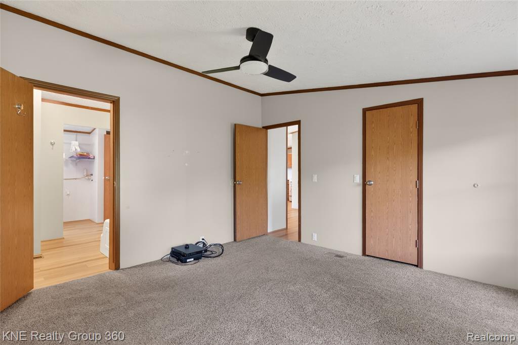 672 Red Oaks Drive, Howell, MI 48843 — Photo 15