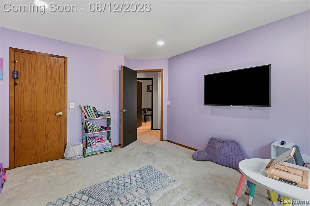 4057 Fox Lake Drive, Bloomfield Hills, MI 48302 — Photo 29