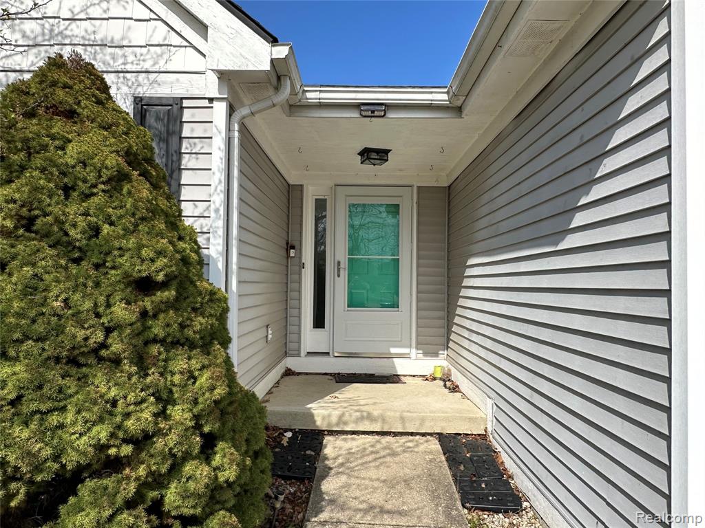 357 Victorian Court, Belleville, MI 48111 — Photo 3