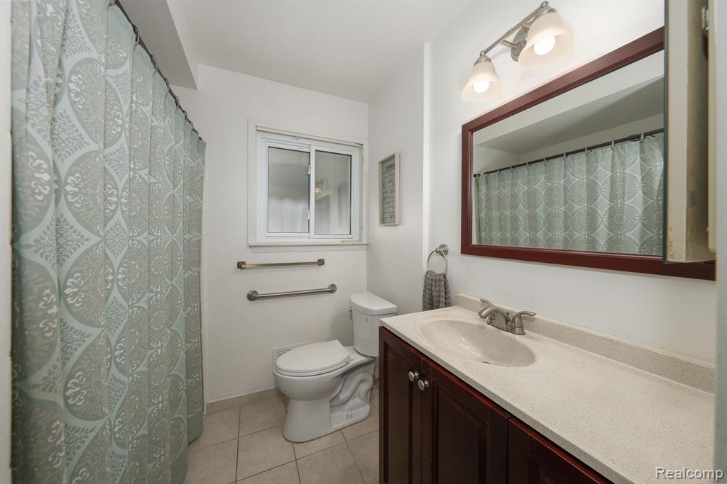 40137 Walter Drive, Sterling Heights, MI 48310 — Photo 39