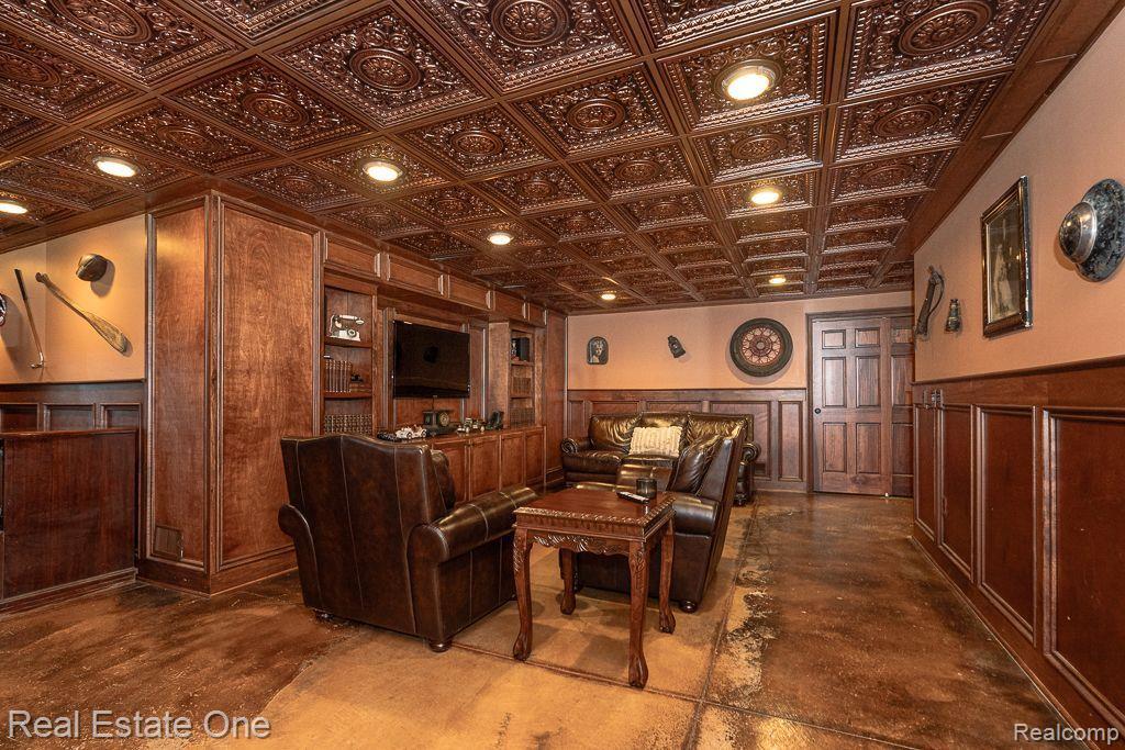 523 WYNSTONE Circle N, Oakland, MI — Photo 37
