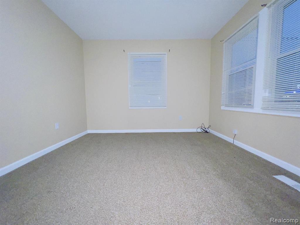 8695 Evergreen Avenue, Detroit, MI 48228 — Photo 8