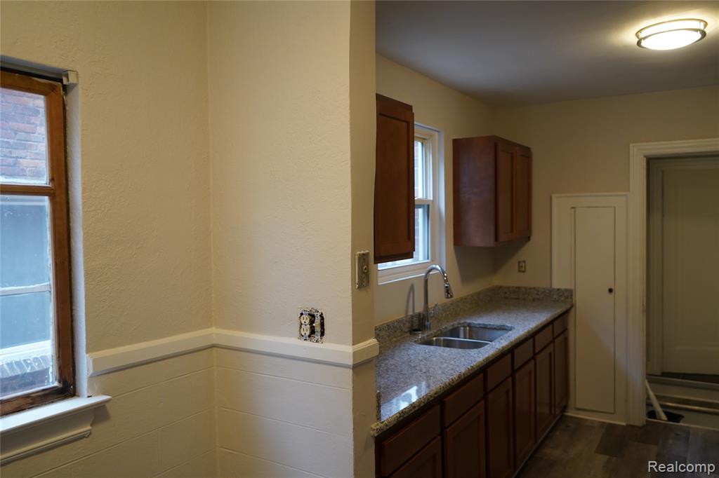 7010 Thatcher Street, Detroit, MI 48221 — Photo 4