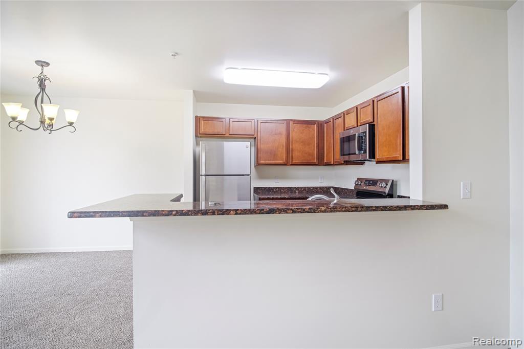 29742 Fox Run Circle, Warren, MI 48092 — Photo 6