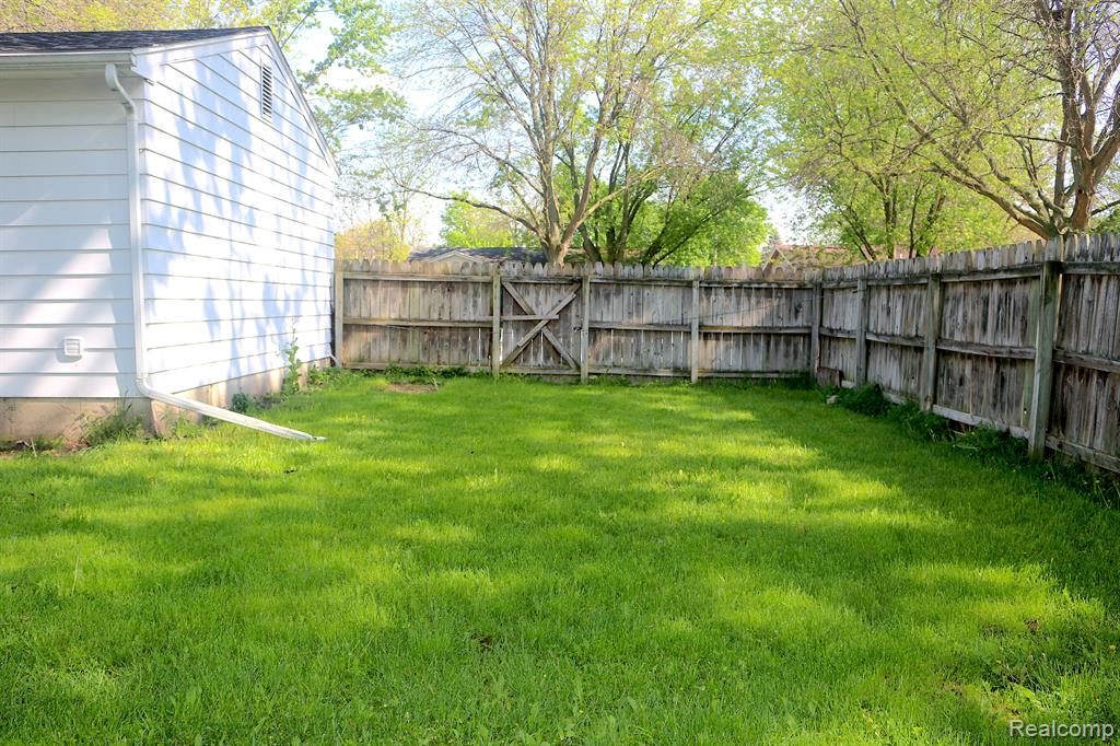4053 HEATHGATE Drive, Lansing, MI 48911 — Photo 30