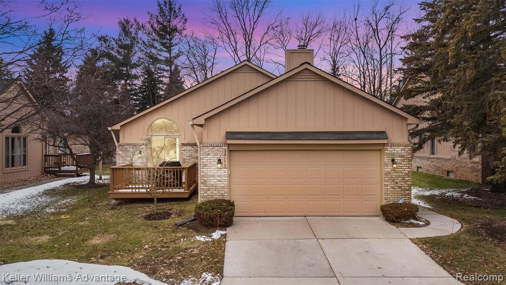 35173 Knollwood Lane, Farmington, MI 48335 — front exterior