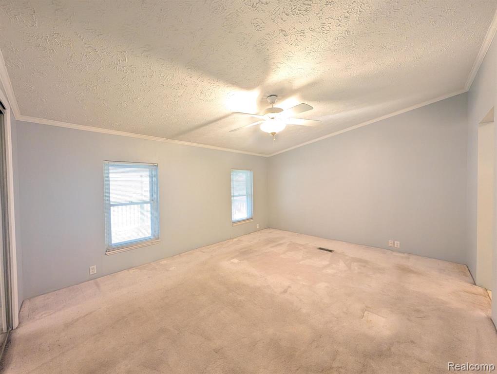 9 Brookfield, Swartz Creek, MI 48473 — Photo 13