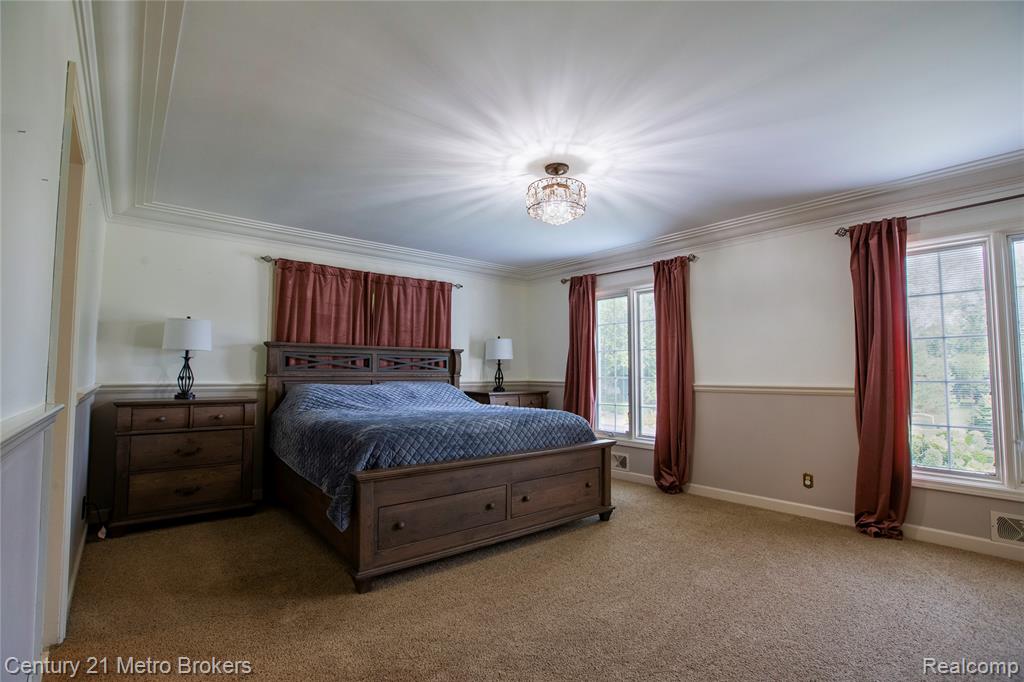 9270 Hidden Valley Court, Grand Blanc, MI 48439 — Photo 31