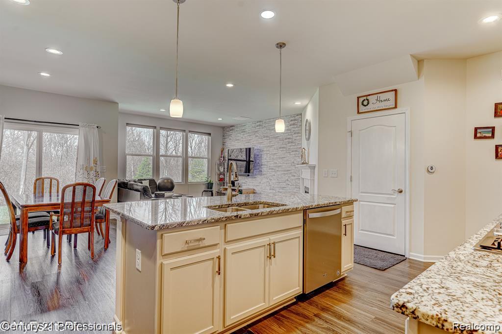 43646 Prospect Lane, Novi, MI — Photo 13
