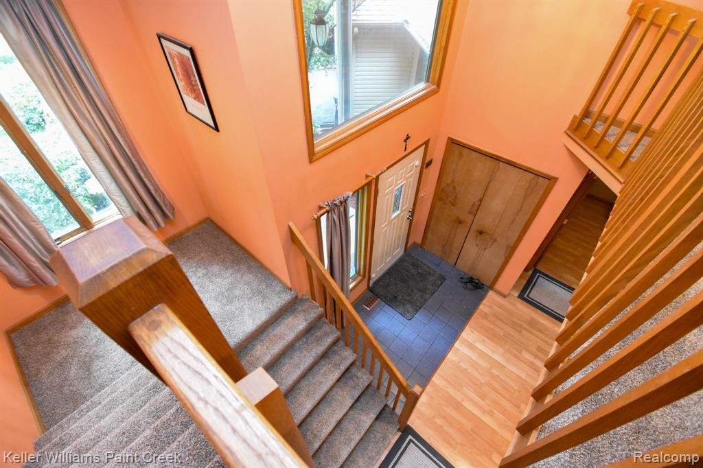 713 KNIBBE Road, Lake Orion, MI 48362 — Photo 32