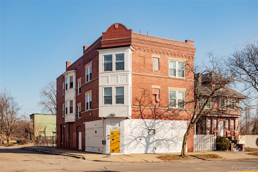 3442 McDougall Street - Photo 2