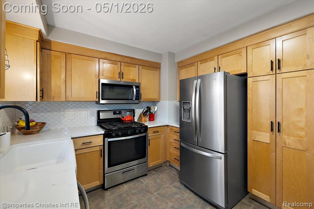 926 Catalpa Drive, Royal Oak, MI 48067 — Photo 9