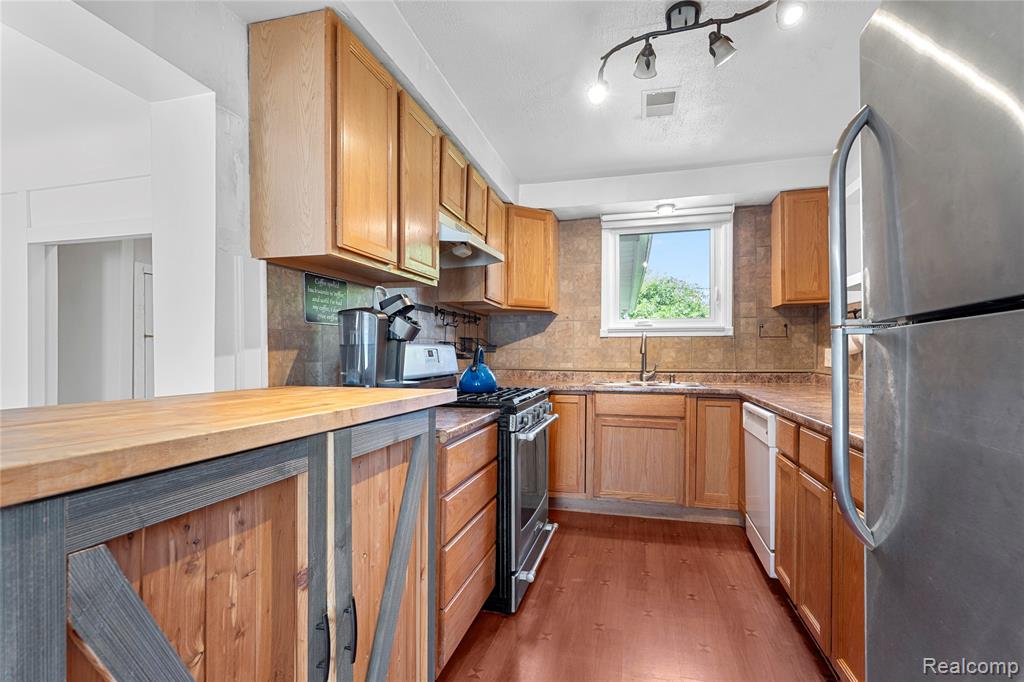 6917 Belton Street, Garden City, MI — Photo 8