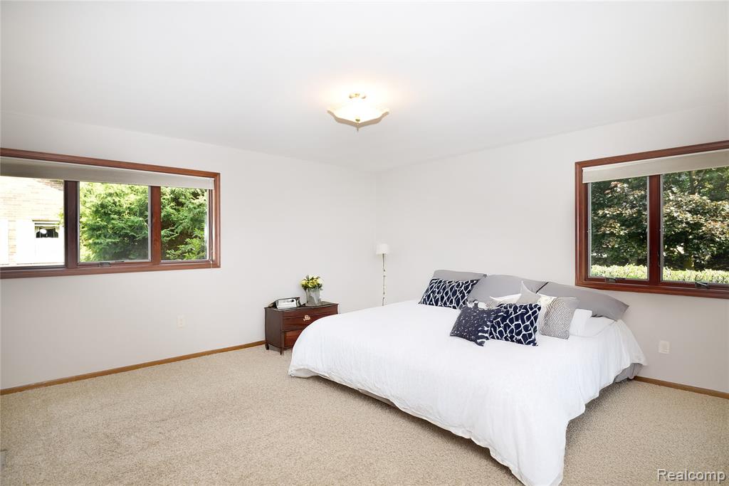 960 Eckford Drive, Troy, MI 48085 — Photo 18