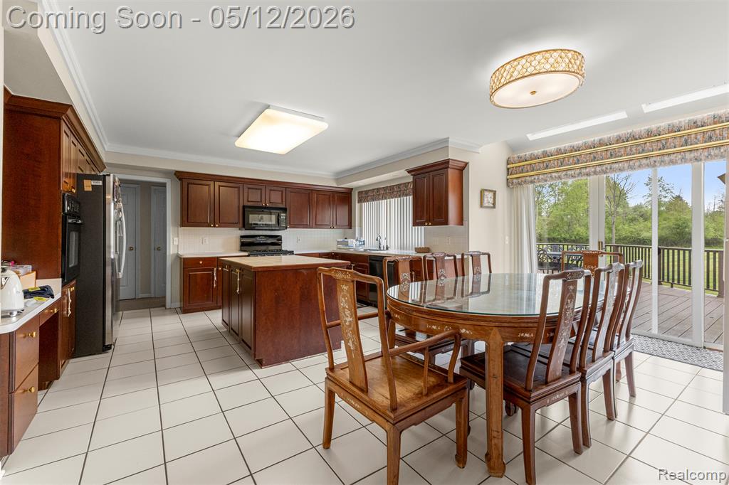 30060 Bristol Lane, Bingham Farms, MI 48025 — Photo 22