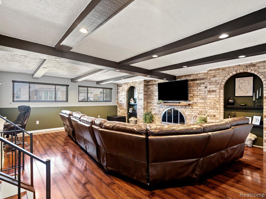42268 SYCAMORE Drive, Sterling Heights, MI 48313 — Photo 27