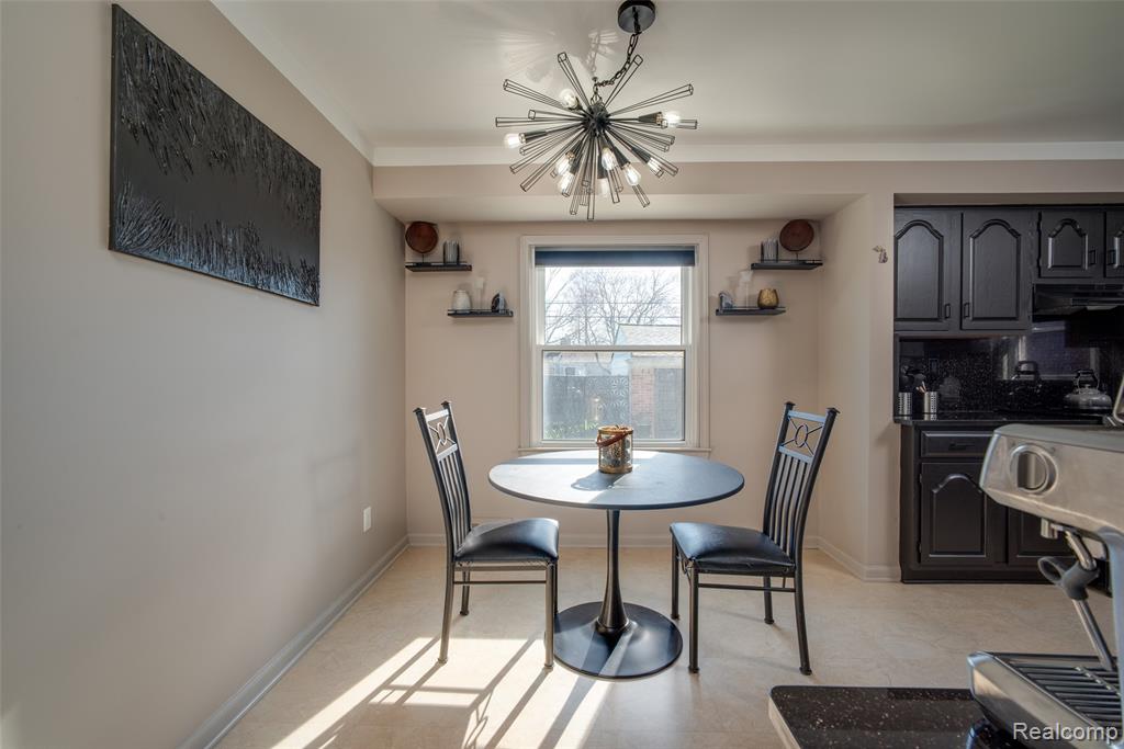 9614 Shadyside Street, Livonia, MI 48150 — Photo 6