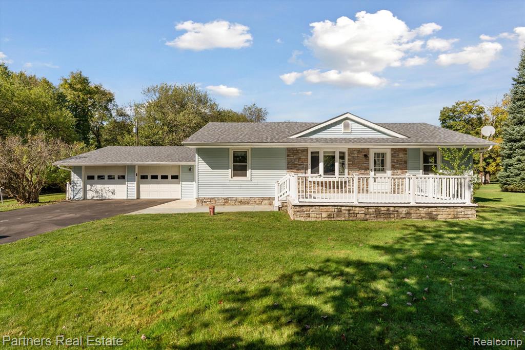 6505 Strawberry Lake Road, Hamburg, MI — Photo 6