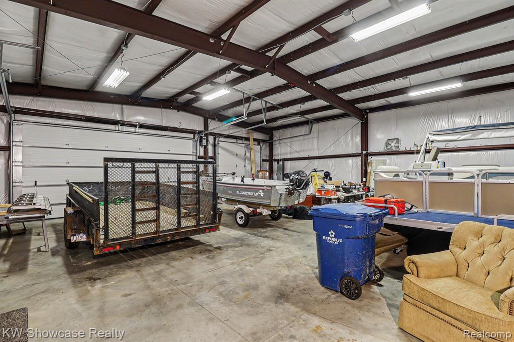 2572 Ridge Road, White Lake, MI 48383 — Photo 29