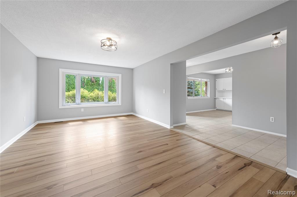 9662 Waterway Drive, Grosse Ile, MI 48138 — Photo 12