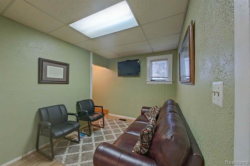 515 E GRAND RIVER Avenue, Howell, MI 48843 — Photo 26