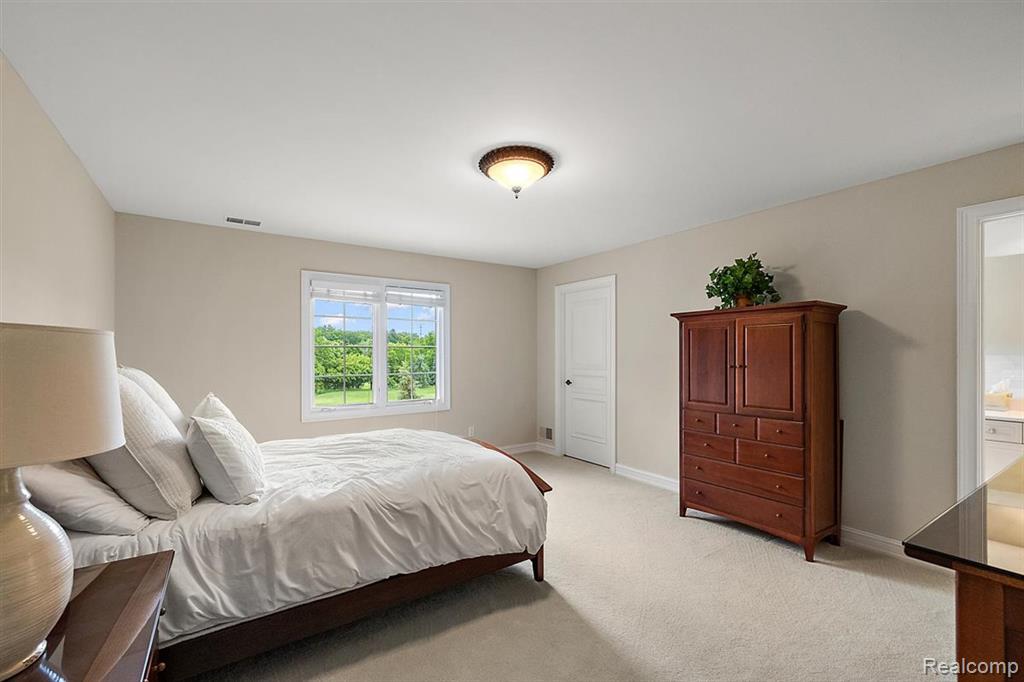4650 Gatehouse Court, Rochester, MI 48306 — Photo 43