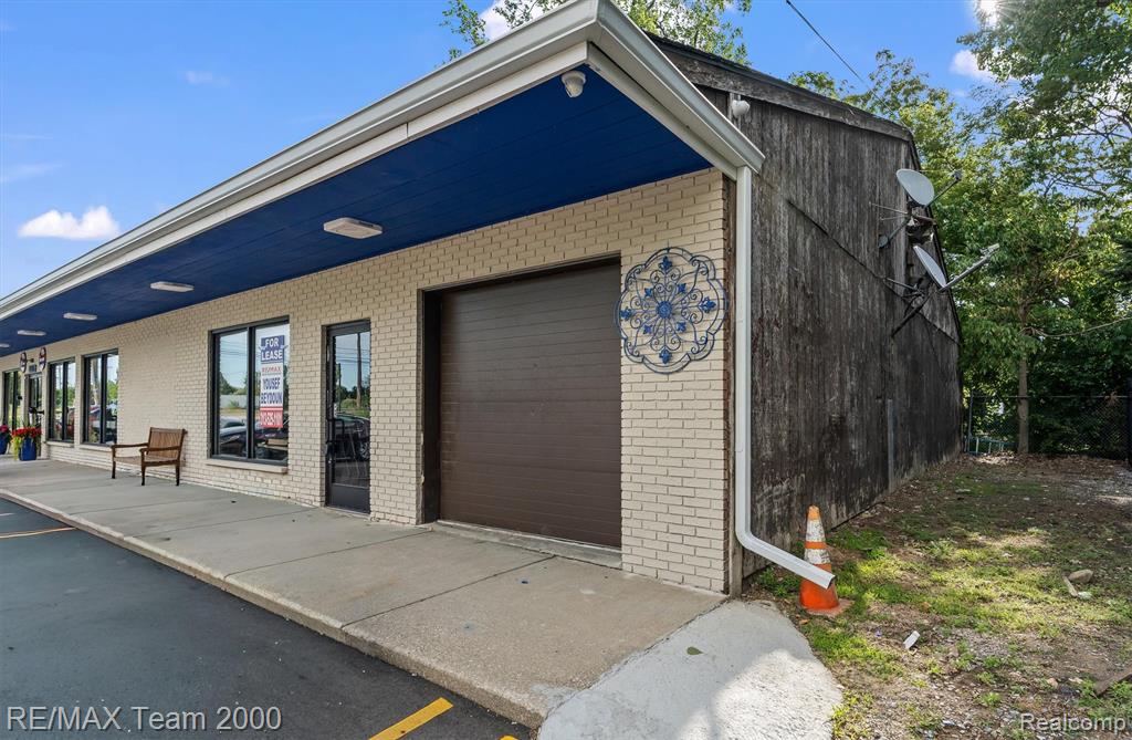 49365 S Interstate 94 Service Drive, Belleville, MI 48111 — Photo 8