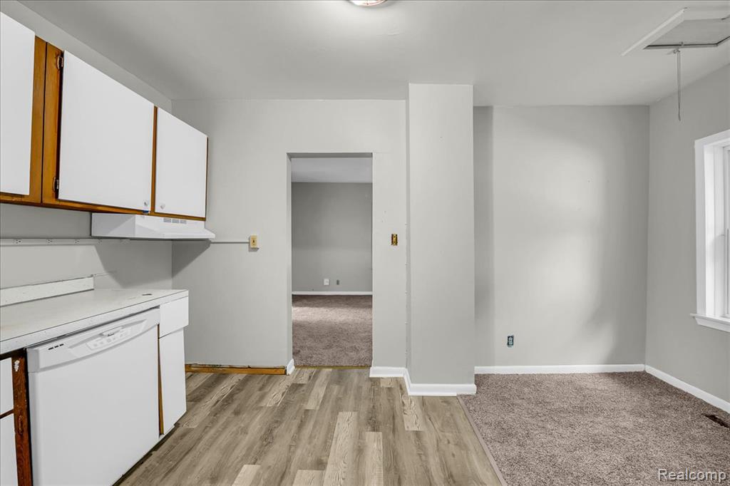909 Maplewood Avenue, Ypsilanti, MI 48198 — Photo 10