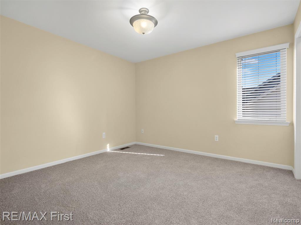 8564 Washington Woods Drive, Washington, MI — Photo 25