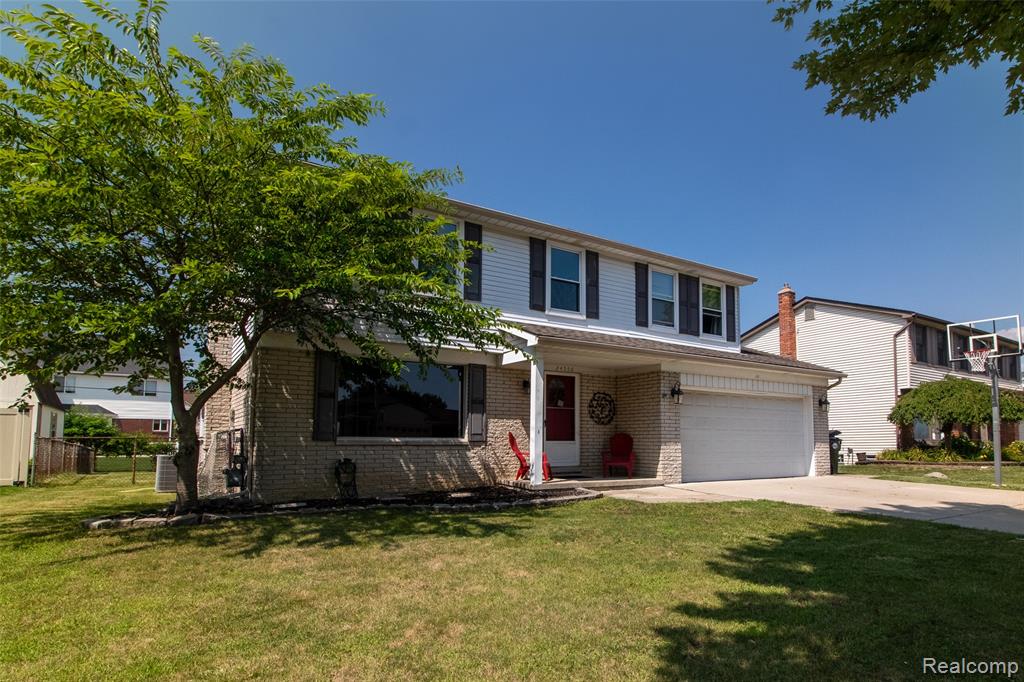 24550 Colonial Drive, Woodhaven, MI 48183 — Photo 32
