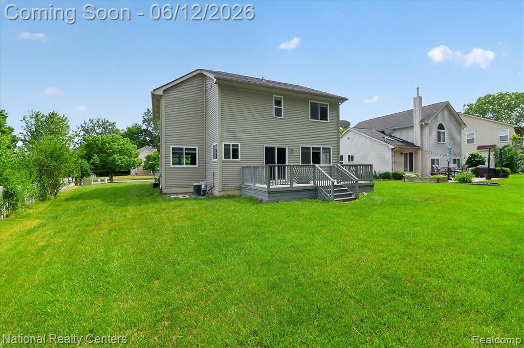 8525 BERKSHIRE Drive, Ypsilanti, MI 48198 — Photo 32