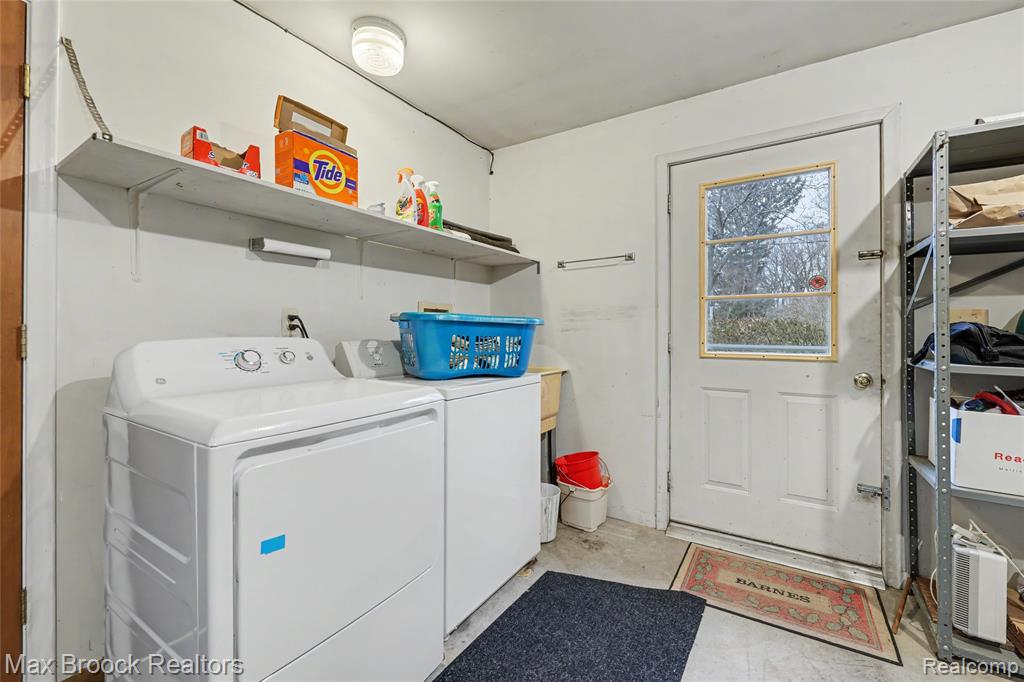 Mudroom/Laundry