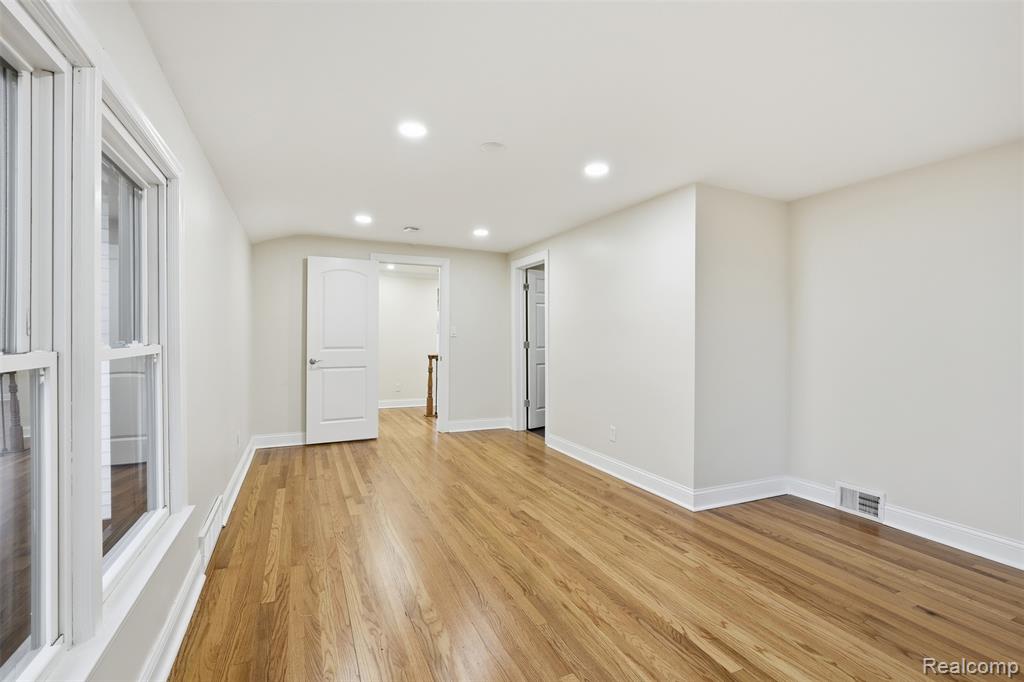 601 S Lafayette Street, Dearborn, MI 48124 — Photo 21
