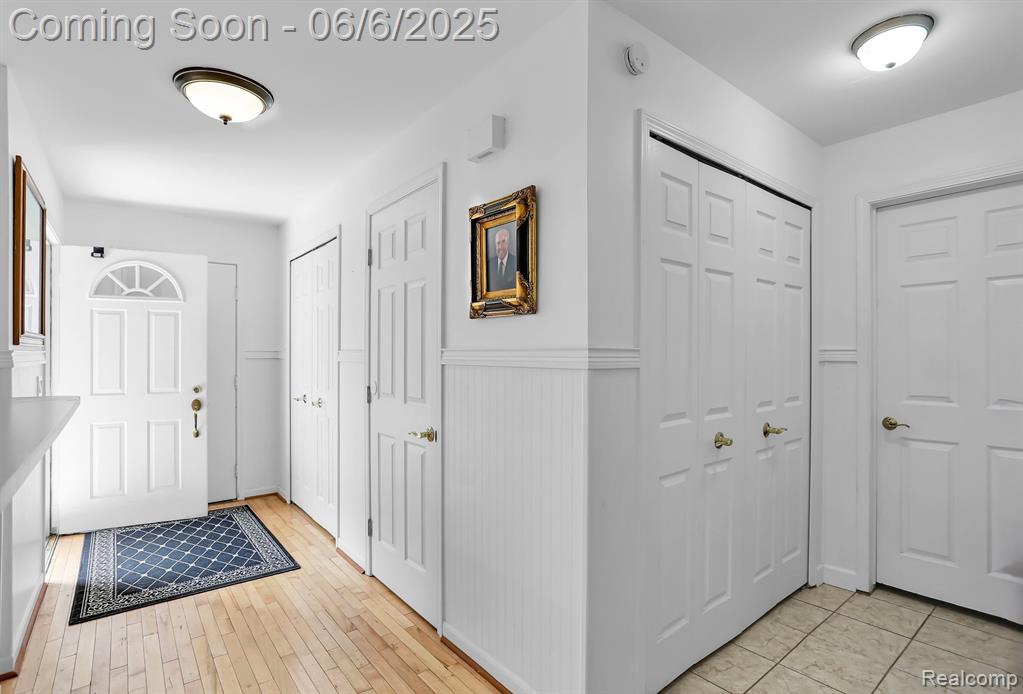 42276 Lochmoor Street, 56, Clinton Twp, MI 48038 — Photo 4