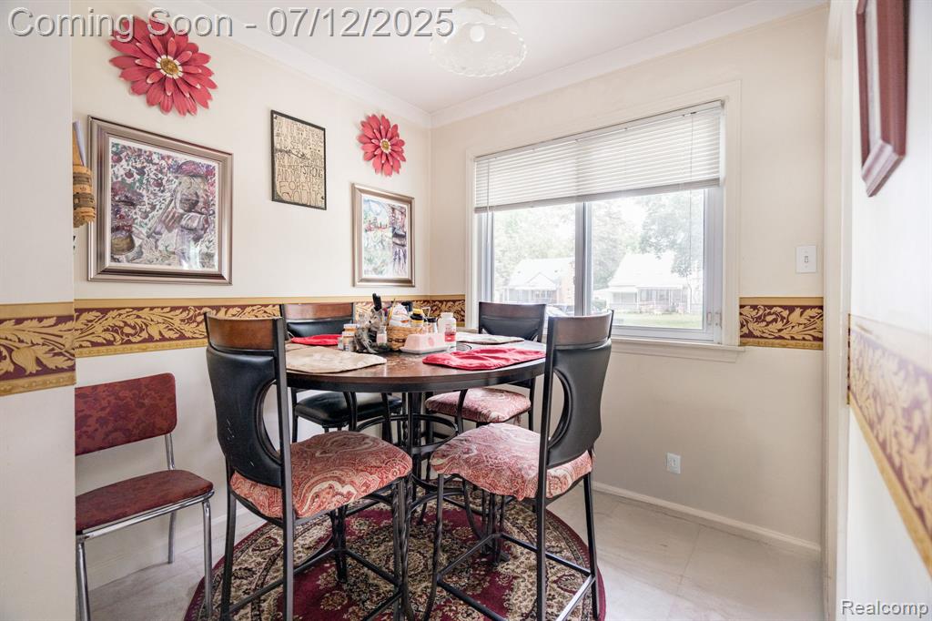 9573 Fenton, Redford, MI 48239 — Photo 12