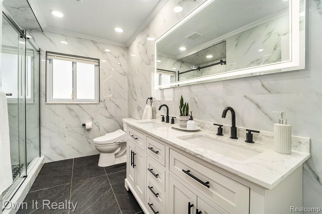5972 MCMILLAN Street, Dearborn Heights, MI 48127 — Photo 13