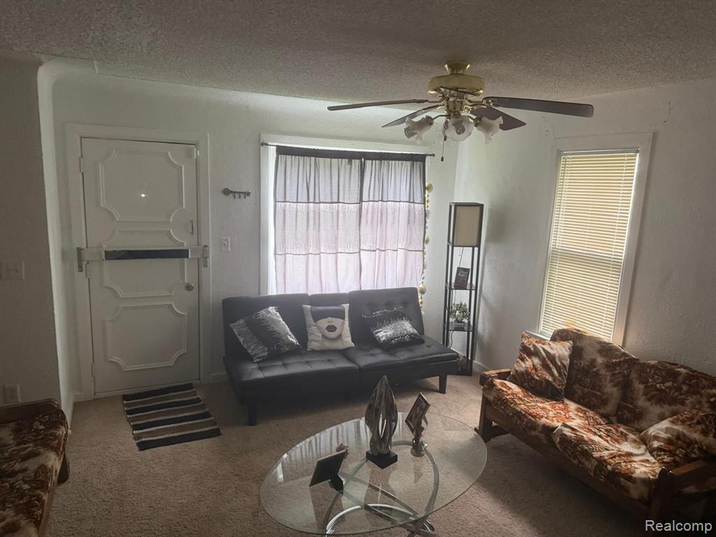 927 Alvord Avenue, Flint, MI 48507 — Photo 6