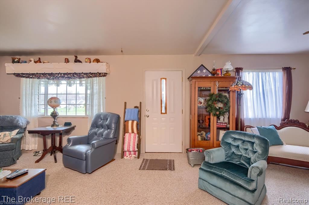 9370 Vienna Road, Otisville, MI 48463 — Photo 3