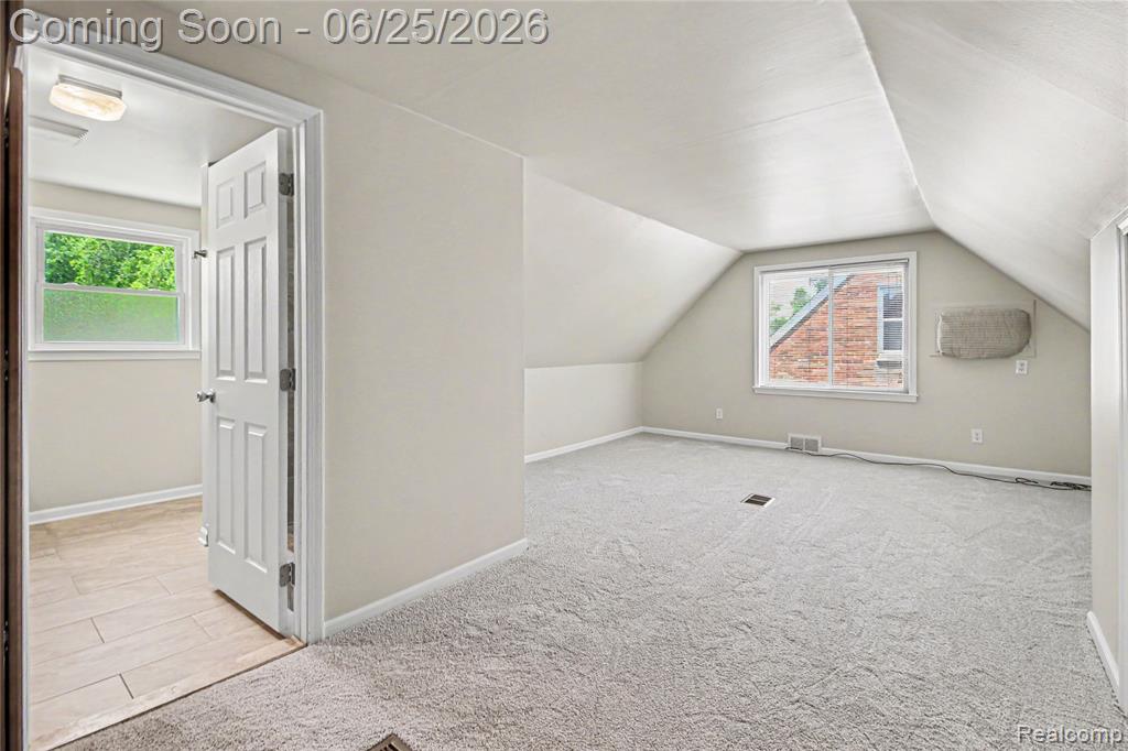 4427 Groveland Avenue, Royal Oak, MI 48073 — Photo 11