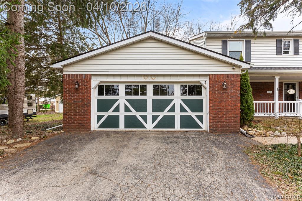 6374 Rickett Road, Brighton, MI 48116 — Photo 46