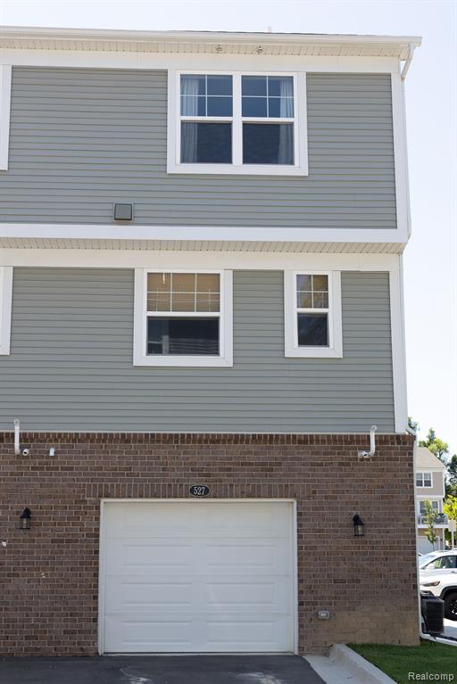 527 ANNE Avenue, Brighton, MI 48116 — Photo 31