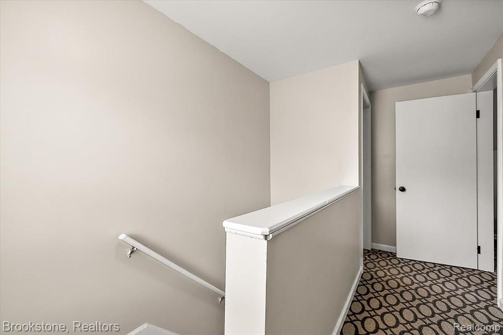 2281 Dexter Road, Auburn Hills, MI 48326 — Photo 18