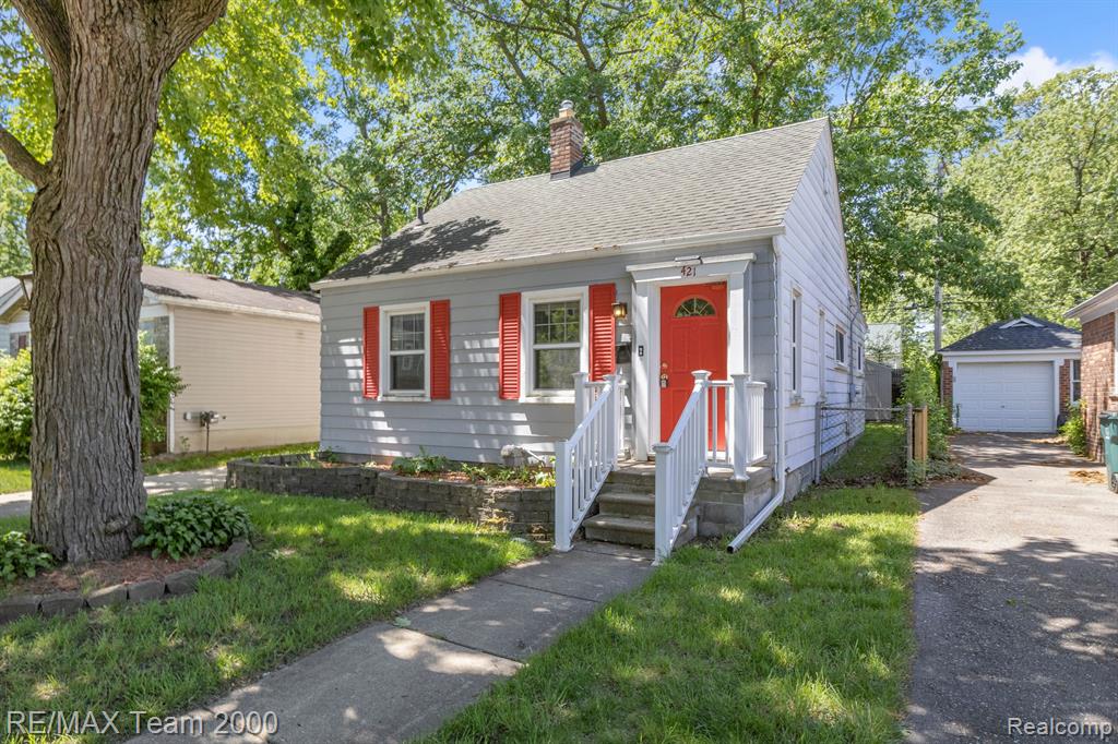 421 GARDENDALE Street, Ferndale, MI 48220 — Photo 3