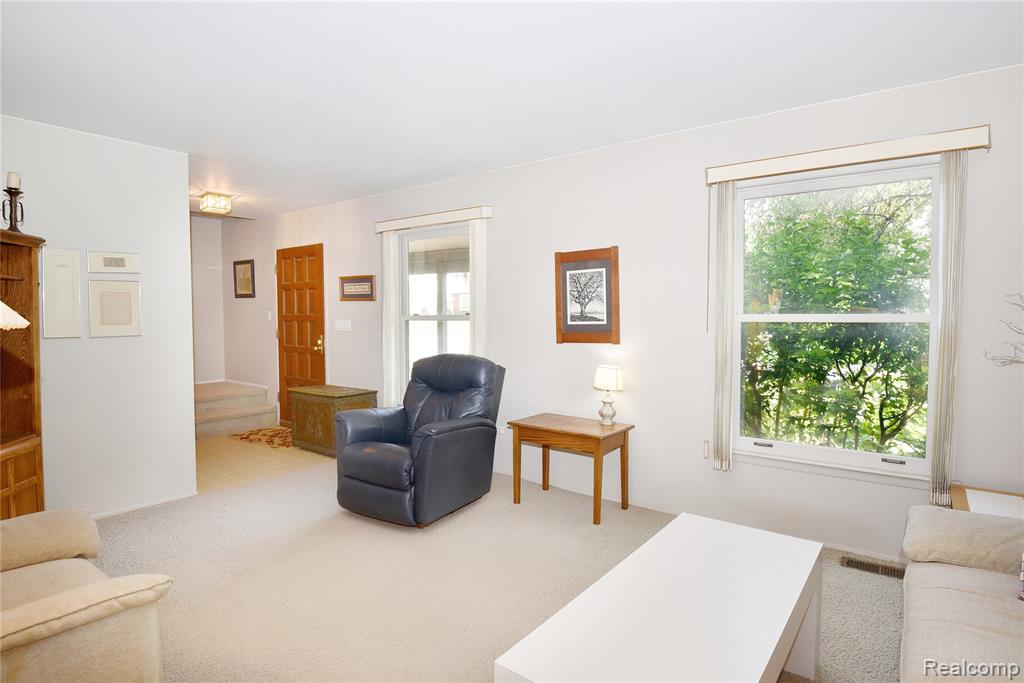 733 Highland Avenue, Clawson, MI — Photo 16
